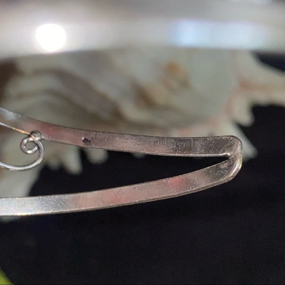 Sale - Turquoise Natural Gemstone handcrafted cuff - Picture 5 of 6